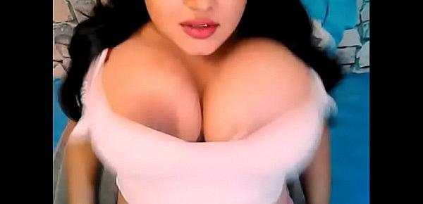  Big boobs webcam